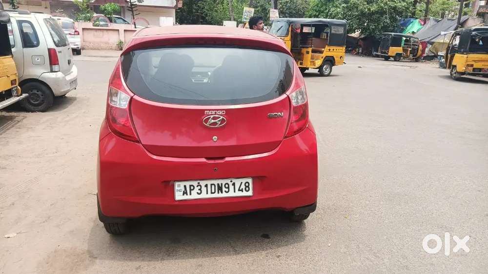 Eon Car Selling, 4 Tyres Nee, And New Battery