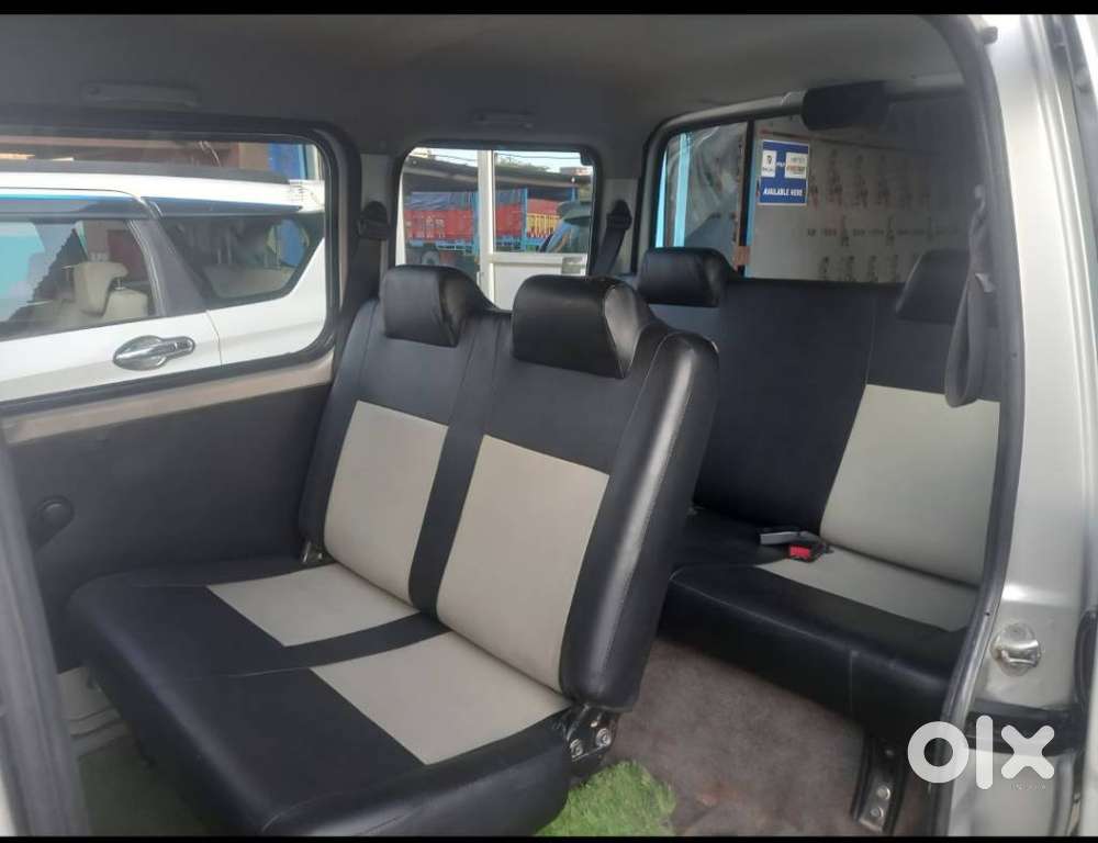 Maruti Suzuki Eeco 7 Seater Standard, 2018, Petrol