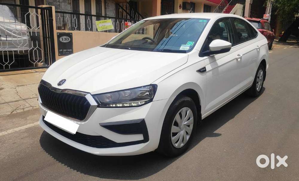 Skoda Slavia 1.0 Active Tsi, 2022, Petrol