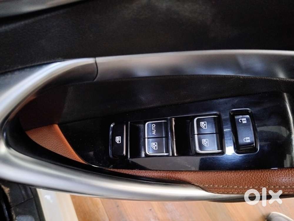 Mg Hector Plus 1.5 Hybrid Sharp Turbo 6 Str, 2020, Petrol