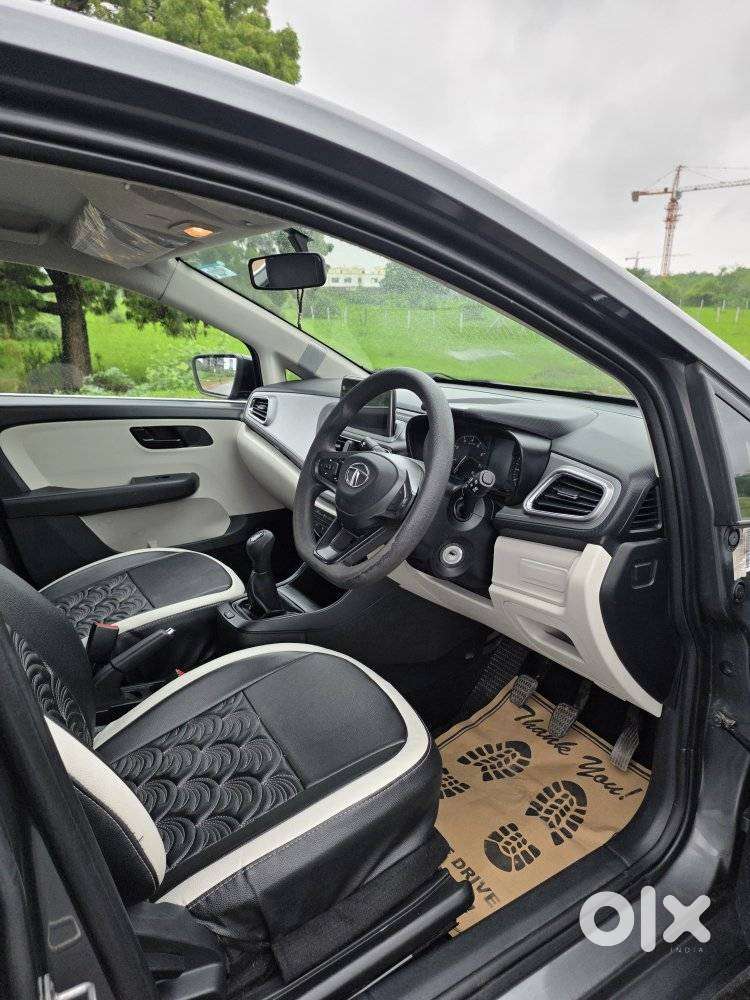Tata Altroz 1.2 Xm Plus, 2022, Petrol