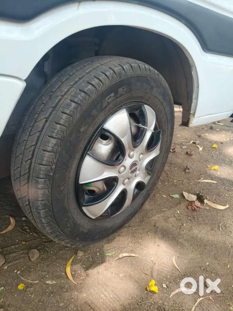 मारुती सुझुकी ओमनी (2018) माॅडेल गुड कंडिशन कार अर्जंट विकणे आहे.