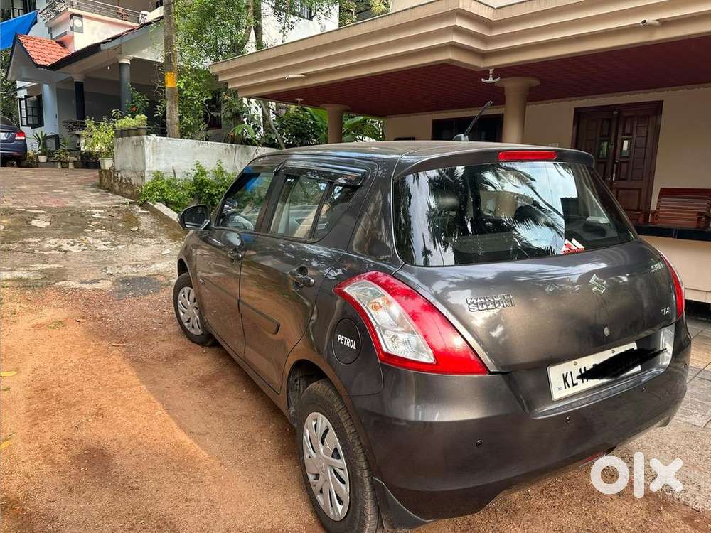 Maruti Suzuki Swift 2017 Petrol Well Maintained