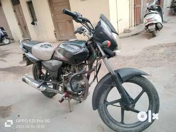 Bajaj platina deals second hand price