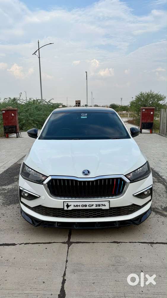 Skoda Slavia 1.0 Ambition Tsi, 2023, Petrol