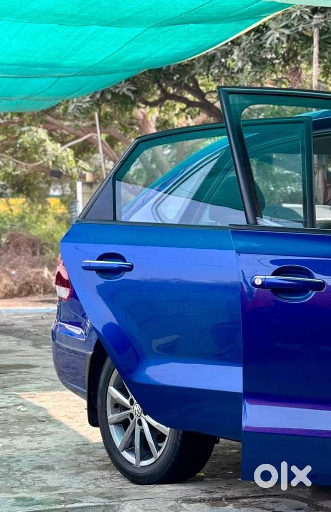 Vw 1.5 Tdi Highline At Connect Edition With Rare Lapiz Blue Colour