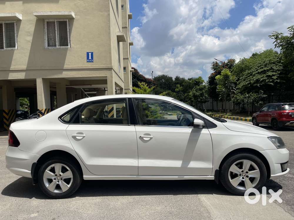 Skoda Rapid Tsi Active 1.0 Mt, 2021, Petrol