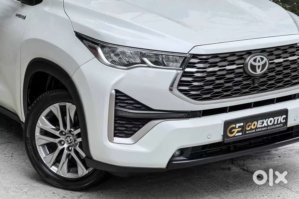 Toyota Innova Hycross 2.0 Zx Hybrid 7 Str, 2023, Petrol