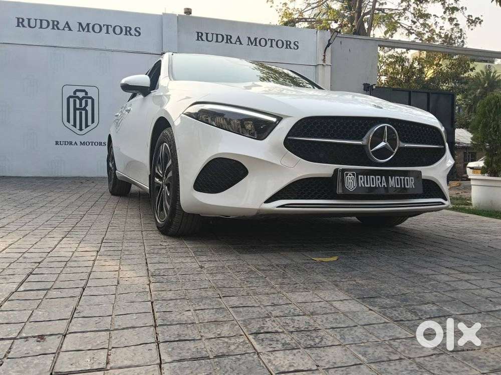 Mercedes-benz A-class Limousine 200, 2023, Petrol