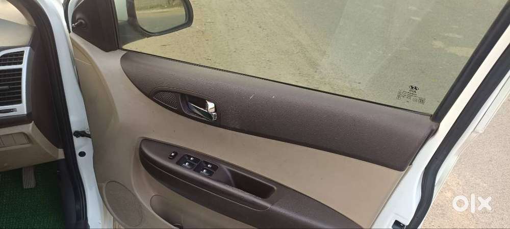 Hyundai I20 Magna 2011 Petrol