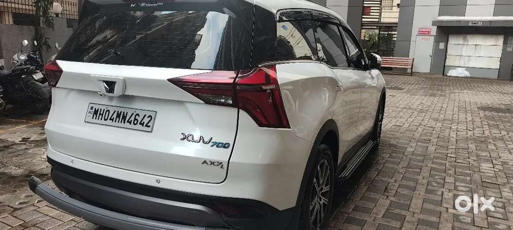 Mahindra Xuv700 Ax7 2025