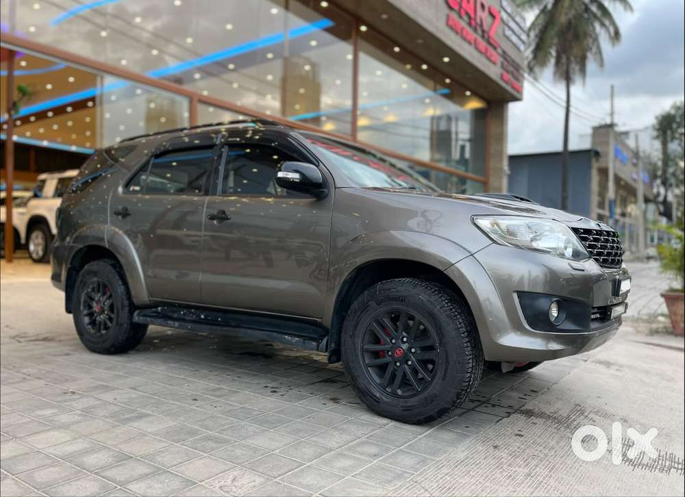 Toyota Fortuner 3.0 4x4 Manual, 2015, Diesel