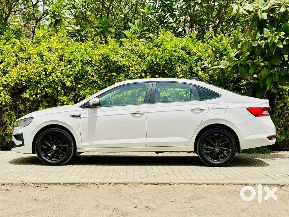 Skoda Slavia 1.0 Ambition Tsi, 2022, Petrol