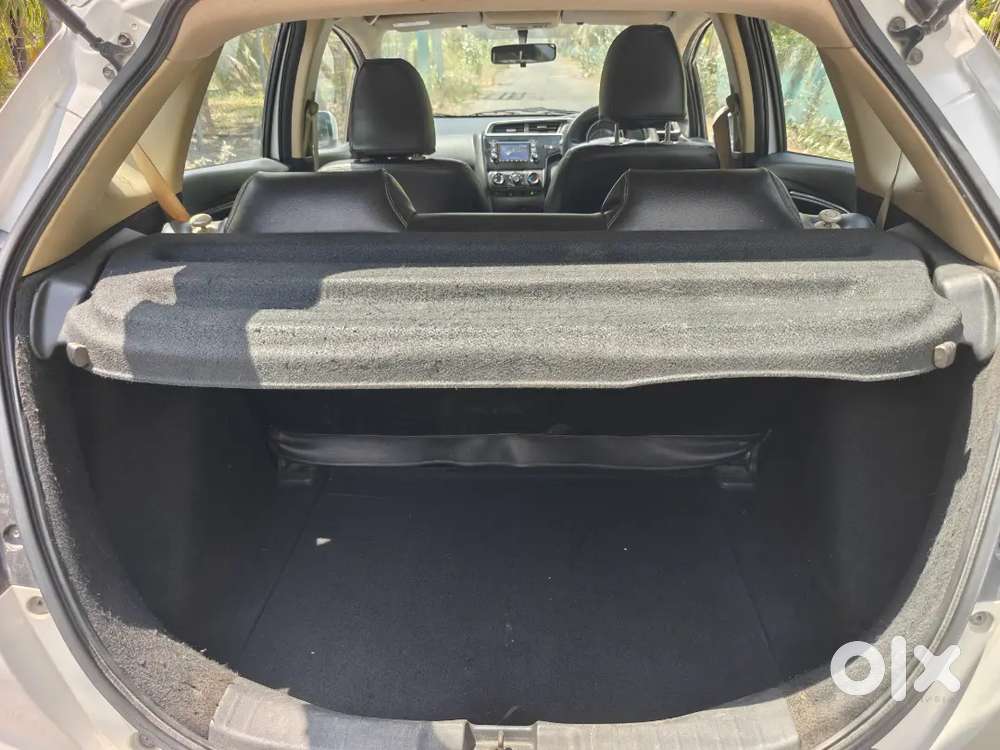 Honda Jazz 2017 Petrol Sv Well Maintained