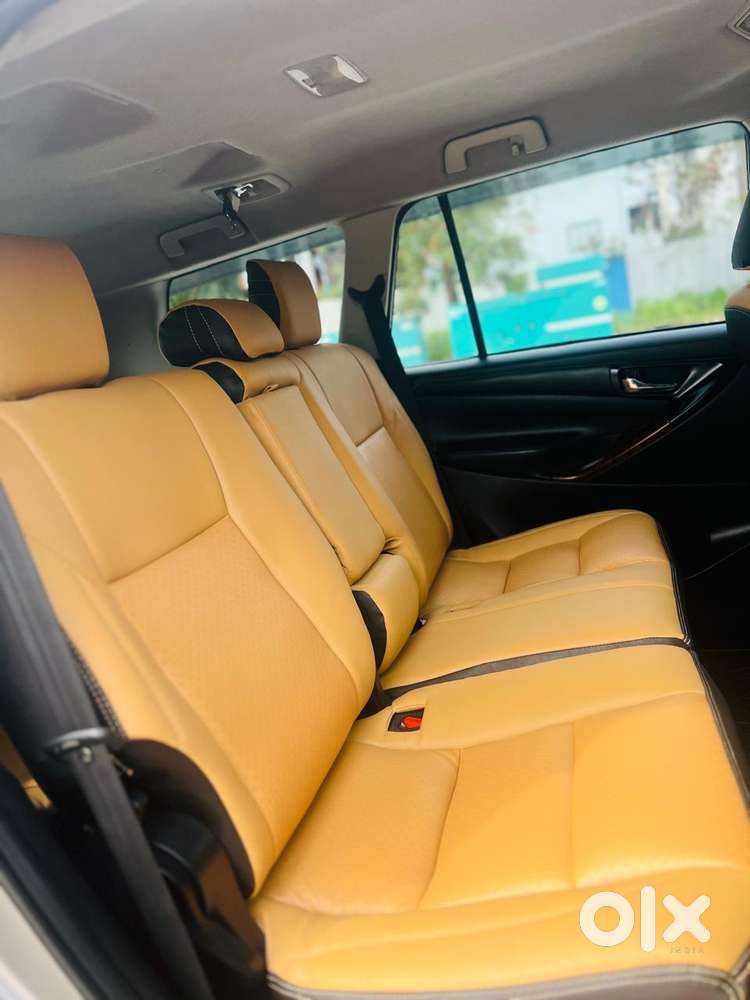 Toyota Innova Crysta 2.4 G Mt, 2019, Diesel