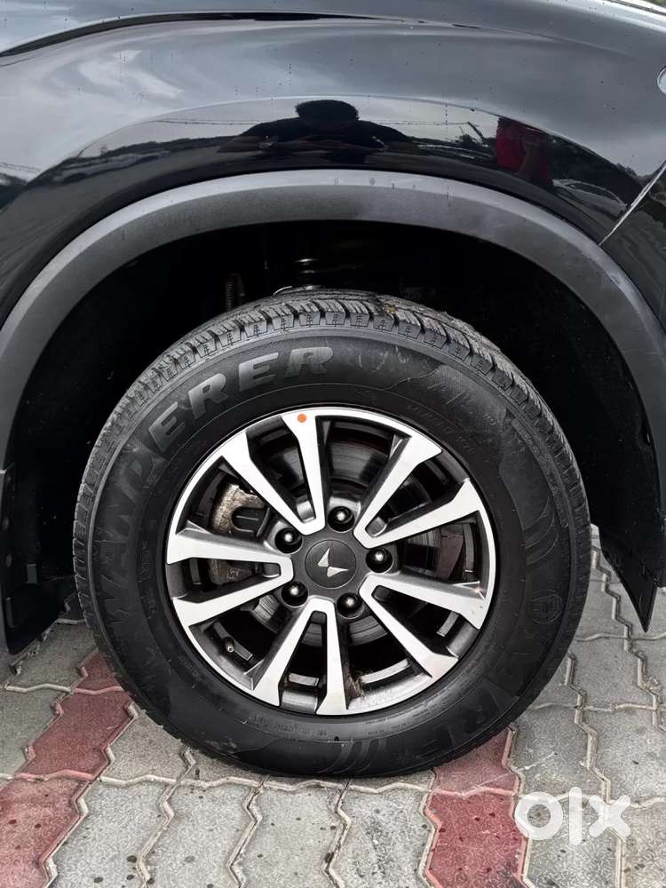 Mahindra Scorpio N Z4 Petrol Mt 7 Str, 2024, Petrol
