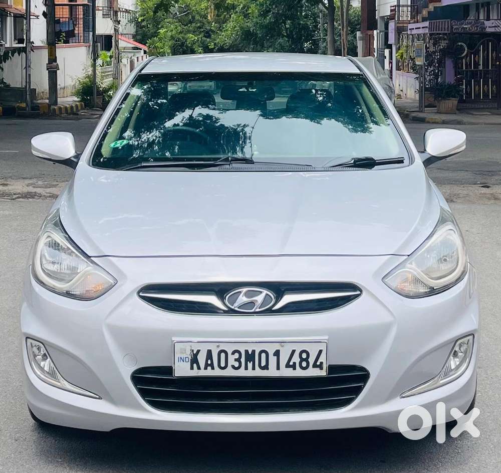 Hyundai Verna Fluidic 1.6 Vtvt Sx, 2012, Petrol