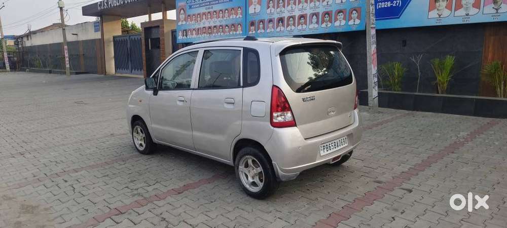 Maruti Suzuki Zen Estilo Lxi Bs Iv, 2011, Petrol