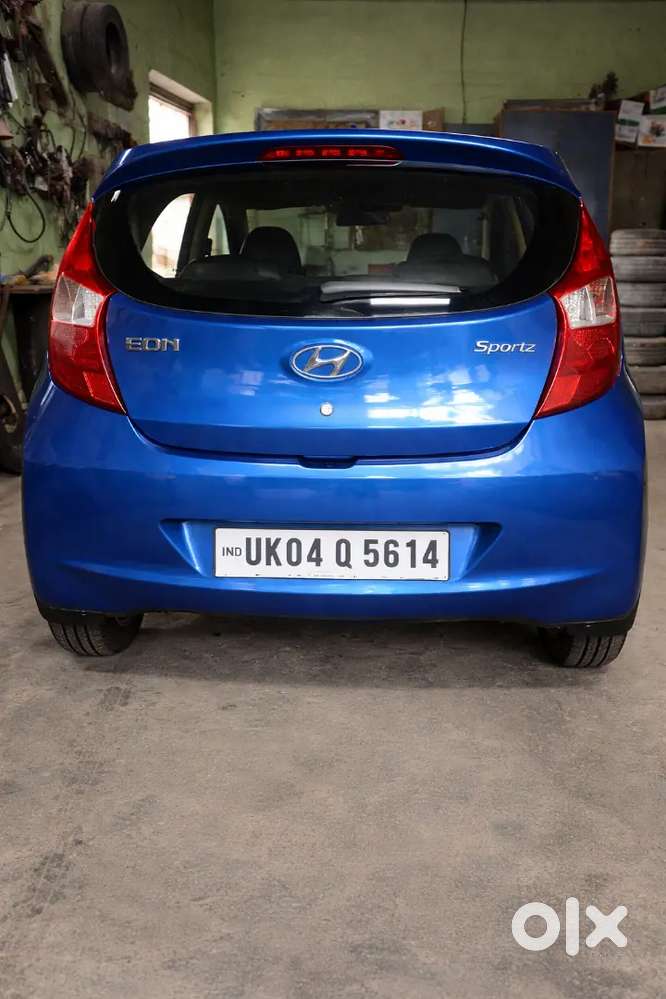 Hyundai Eon Sportz 2013 Petrol Well Maintained