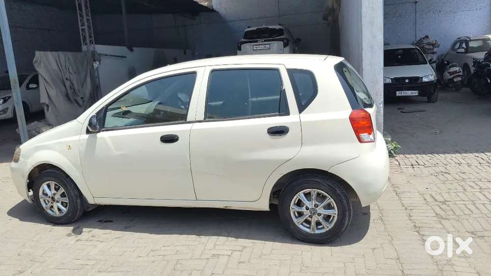 Chevrolet Aveo 2009 Petrol 63000 Km Driven, Good Condition