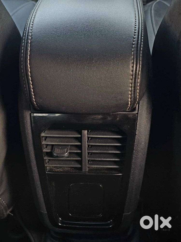 Tata Nexon 1.5 Revotorq Xza Plus Luxs Red Dark Edition Amt, 2022, Di..