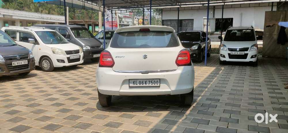 Maruti Suzuki Swift 1.2 Vxi (o), 2022, Petrol