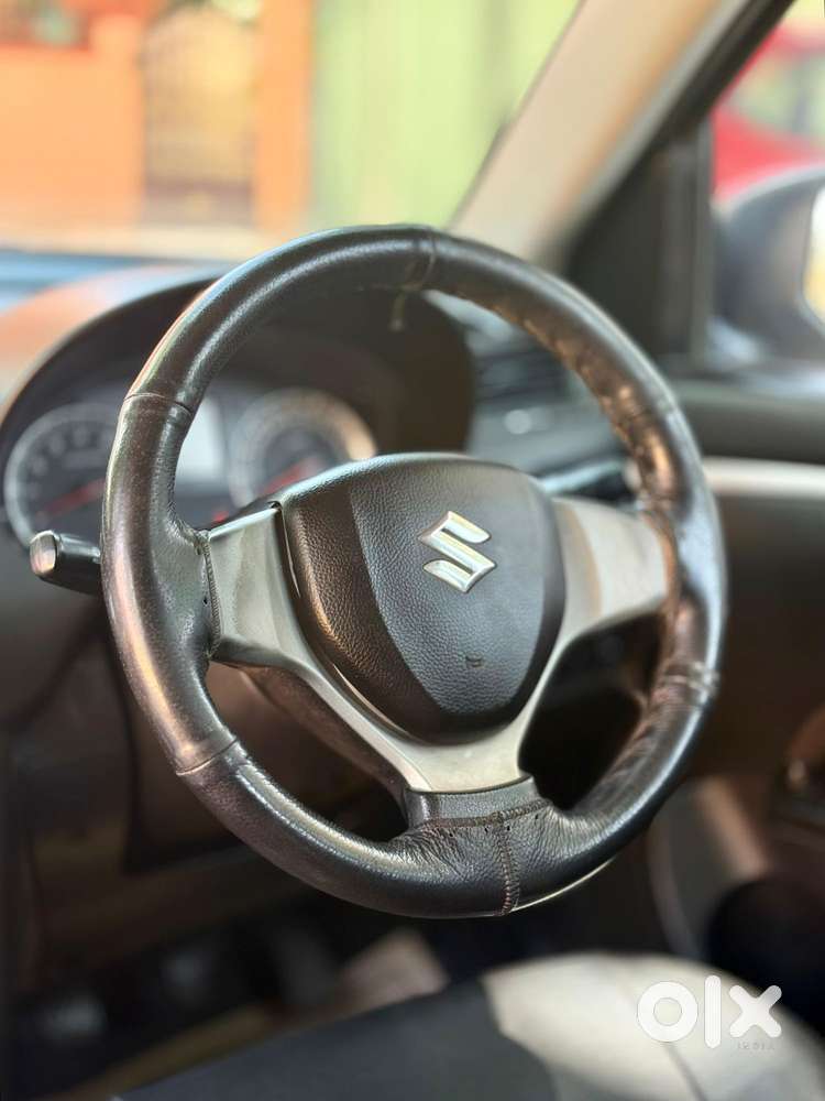 Maruti Suzuki Swift Vxi, 2015, Petrol