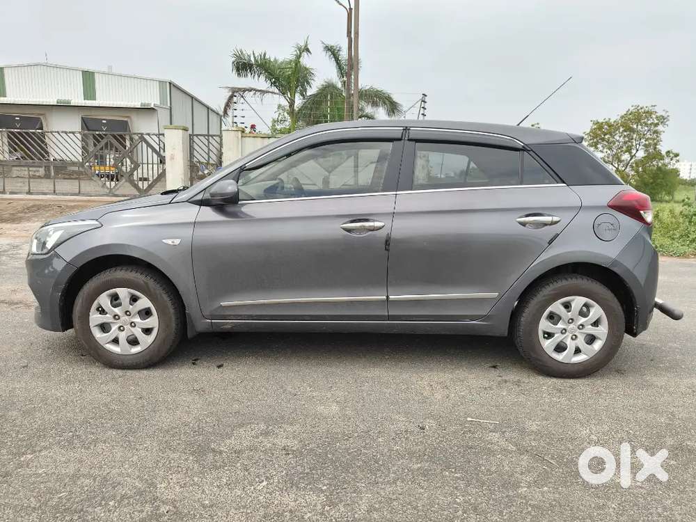 Hyundai I20 2017 Petrol 74500 Km Driven