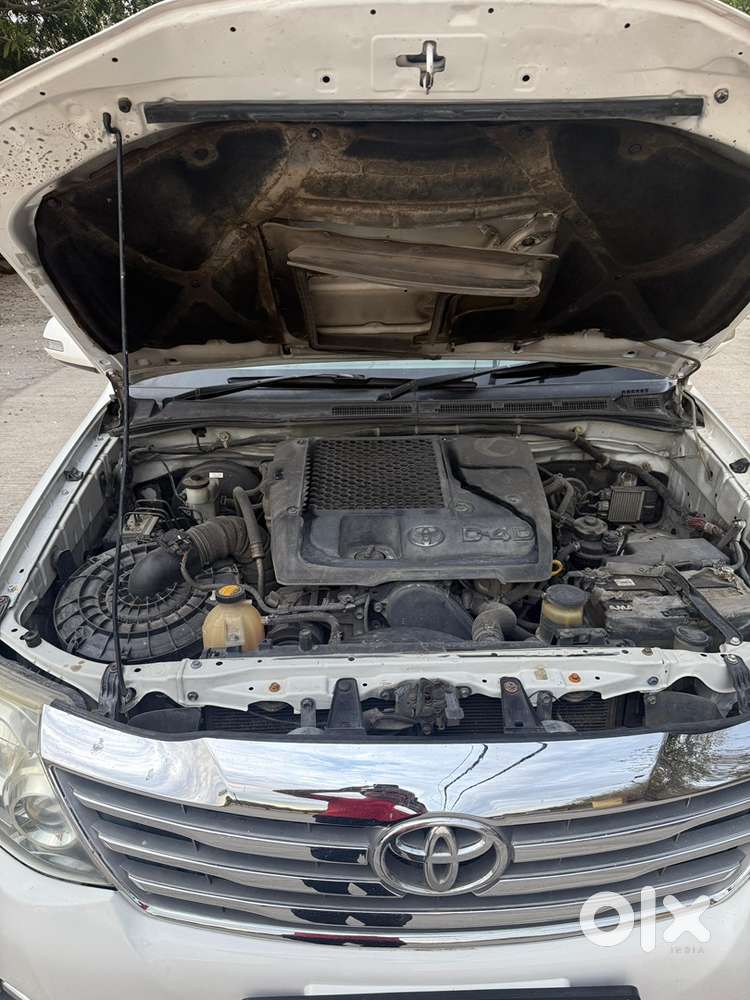 Toyota Fortuner Diesel 2012