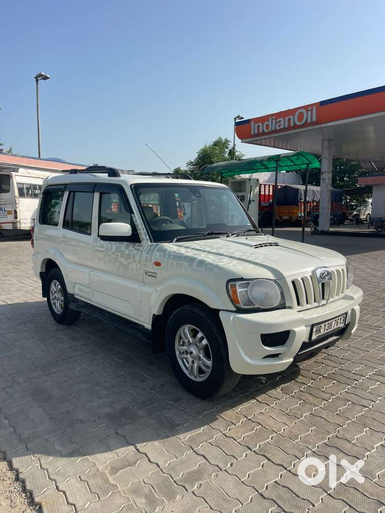 Mahindra Scorpio Vlx 2wd Abs At Bsiii, 2014, Diesel