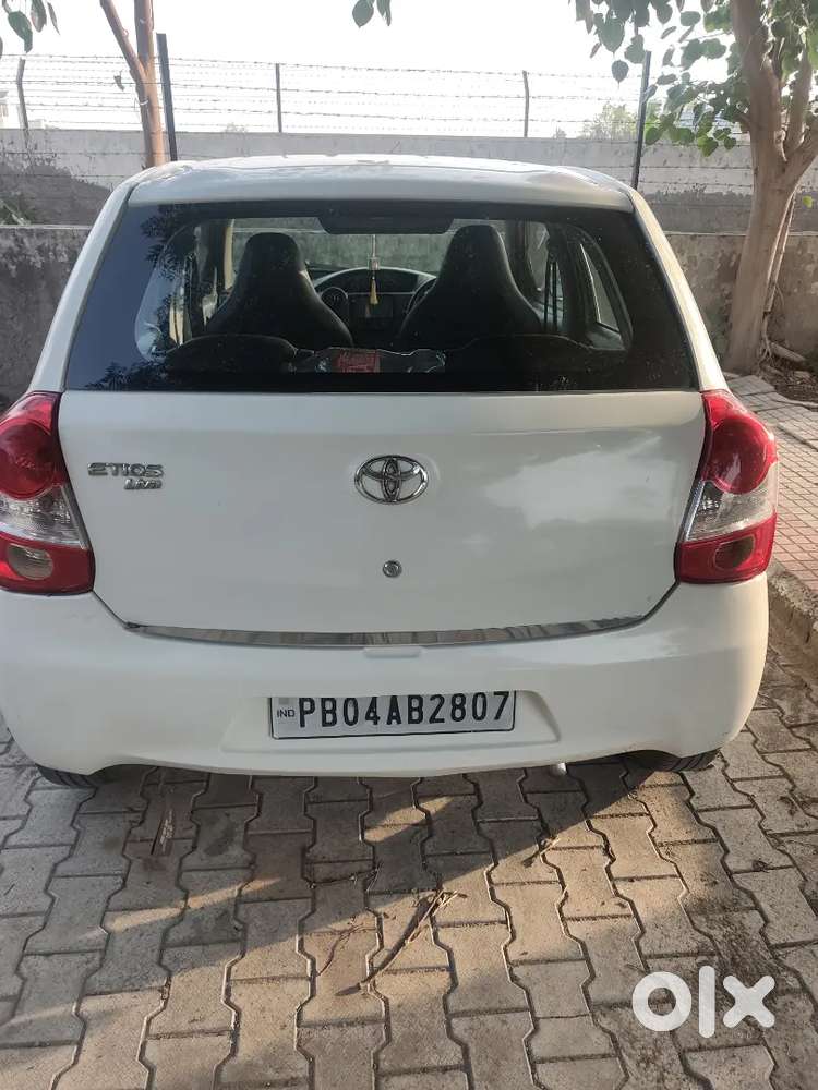Toyota Etios Liva 2013 Diesel 190000 Km Driven