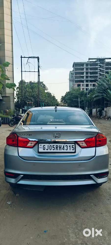 Honda City 2019 ,  Variant, First Owner, Lunar Silver Metallic Color.