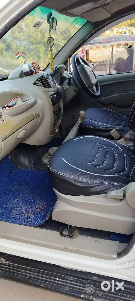 Mahindra Xylo 2011