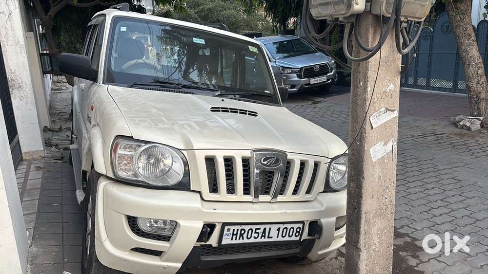 Mahindra Scorpio 2014 Diesel Manual 2.2 S Mt 7 Str