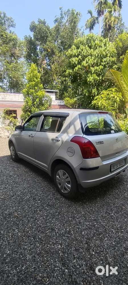 Maruti Suzuki Swift 2006 Petrol 110000 Km Driven
