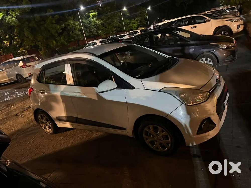 Hyundai Grand I10 2015 Cng With Manual Transmission