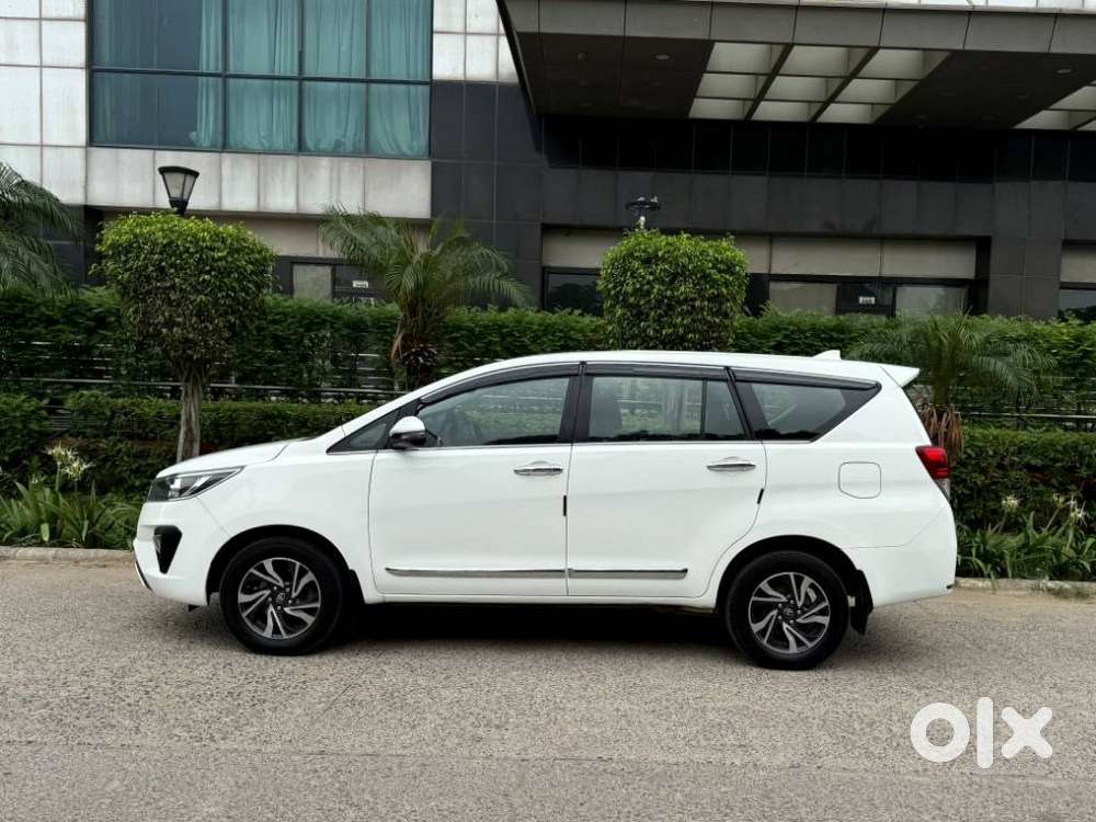 Toyota Innova Crysta [2020-ongoing] 2.4 Gx 7 Str, 2022, Diesel