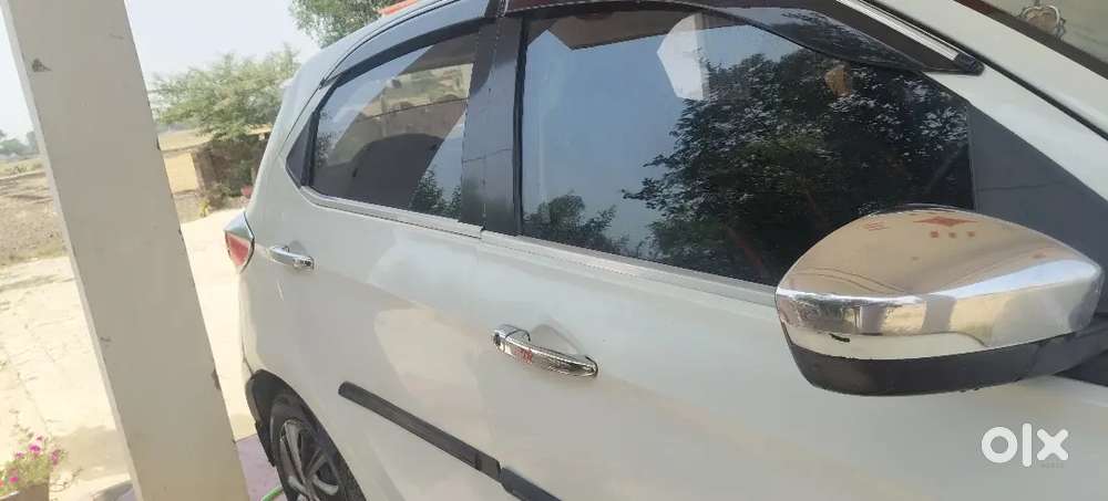 Tata Tiago 2016 Petrol 91190 Km Driven