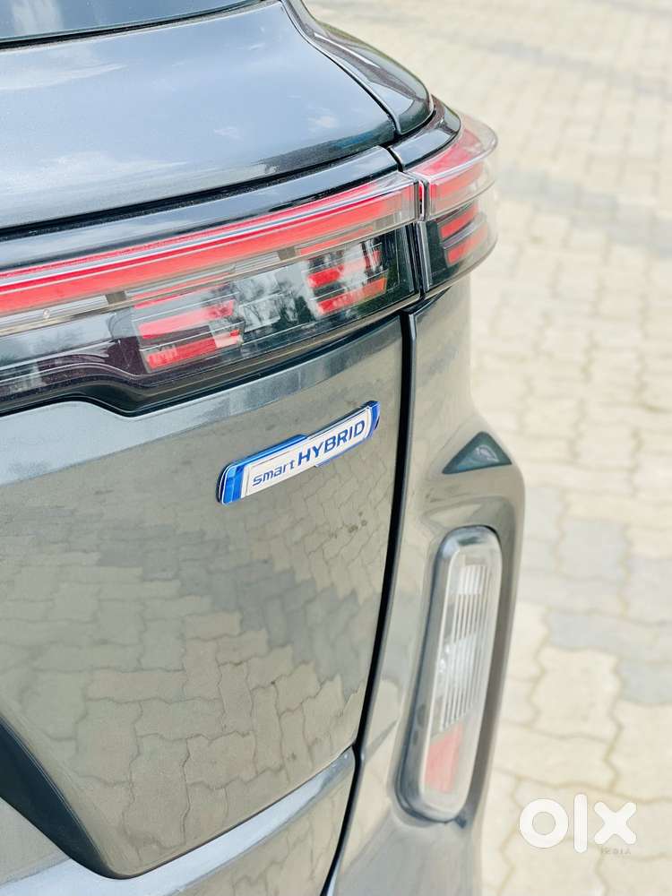 Maruti Suzuki Grand Vitara 1.5 Alpha Smart Hybrid At, 2023, Petrol