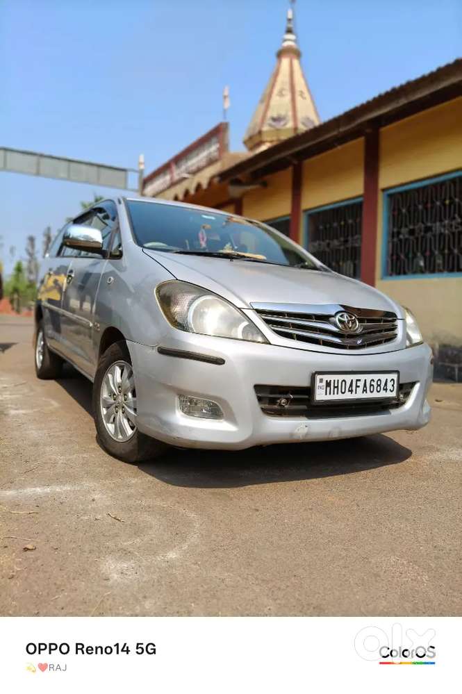 Toyota Innova 2012 Diesel 200000 Km Driven