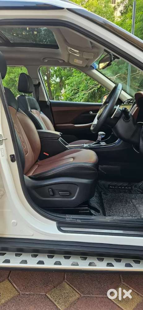 Hyundai Alcazar 1.5 Tdct Signature (o) 7s Petrol, 2024, Petrol