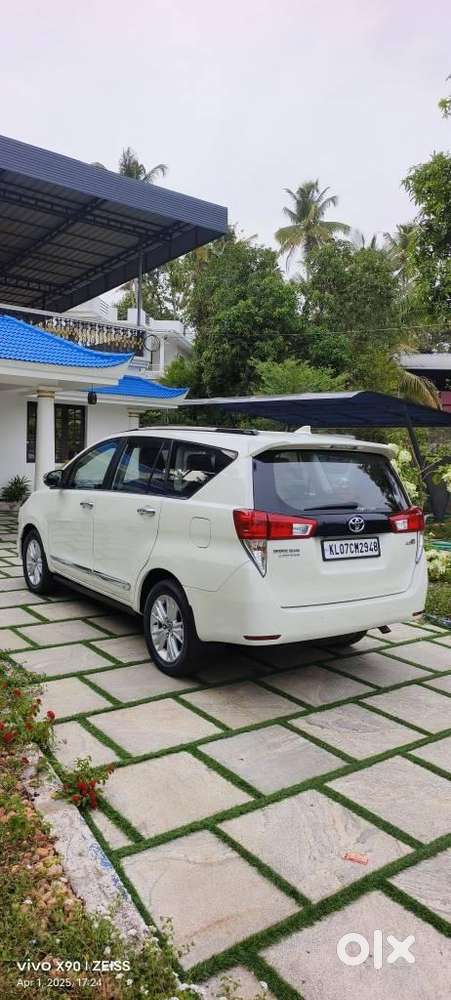 Toyota Innova Crysta 2.8z Automatic, 2018, Diesel