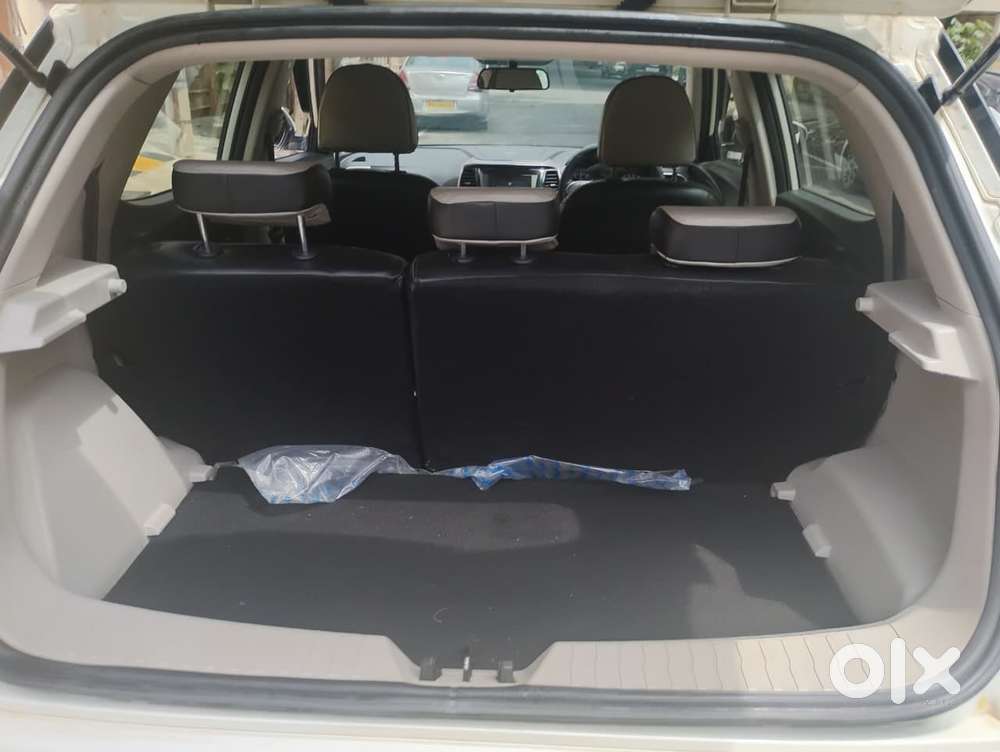 Mahindra Xuv300 W8, 2020, Petrol