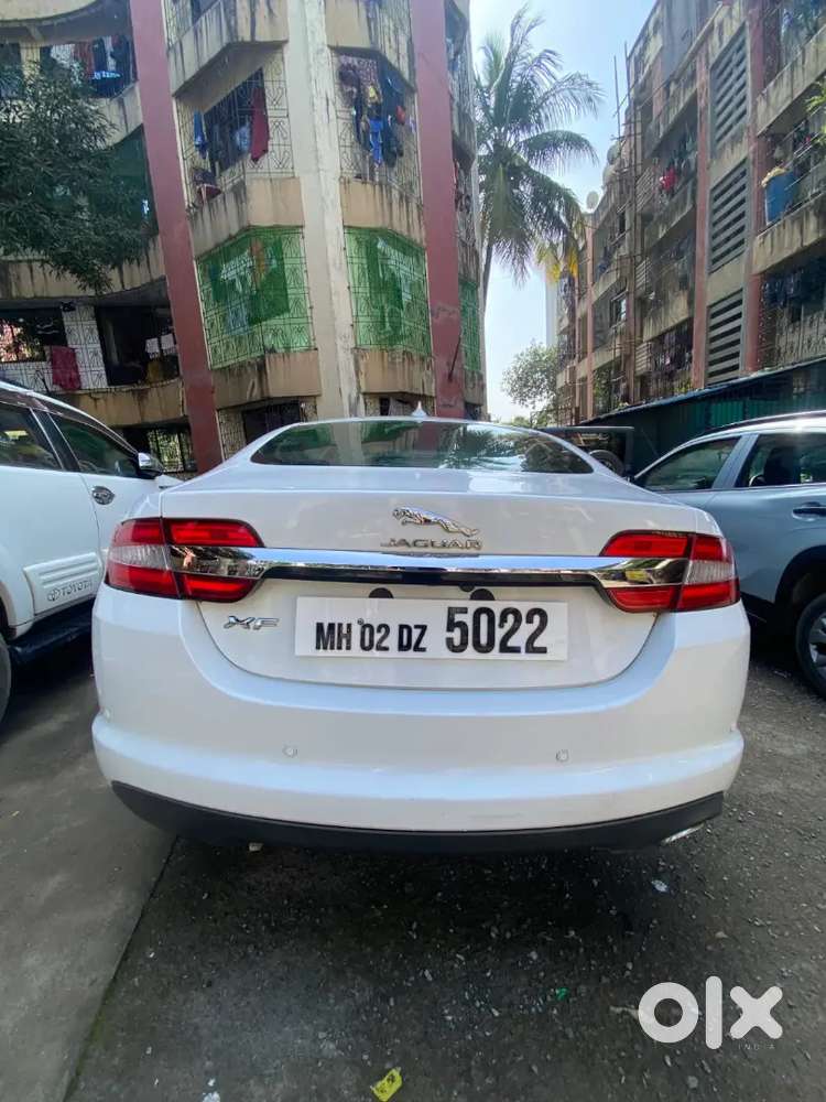 Jaguar Xf 2015 Diesel 65000 Km Driven