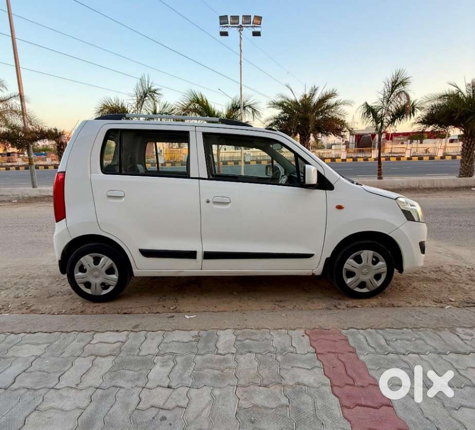 Maruti Suzuki Wagon R Vxi Amt Opt 1.2, 2016, Petrol