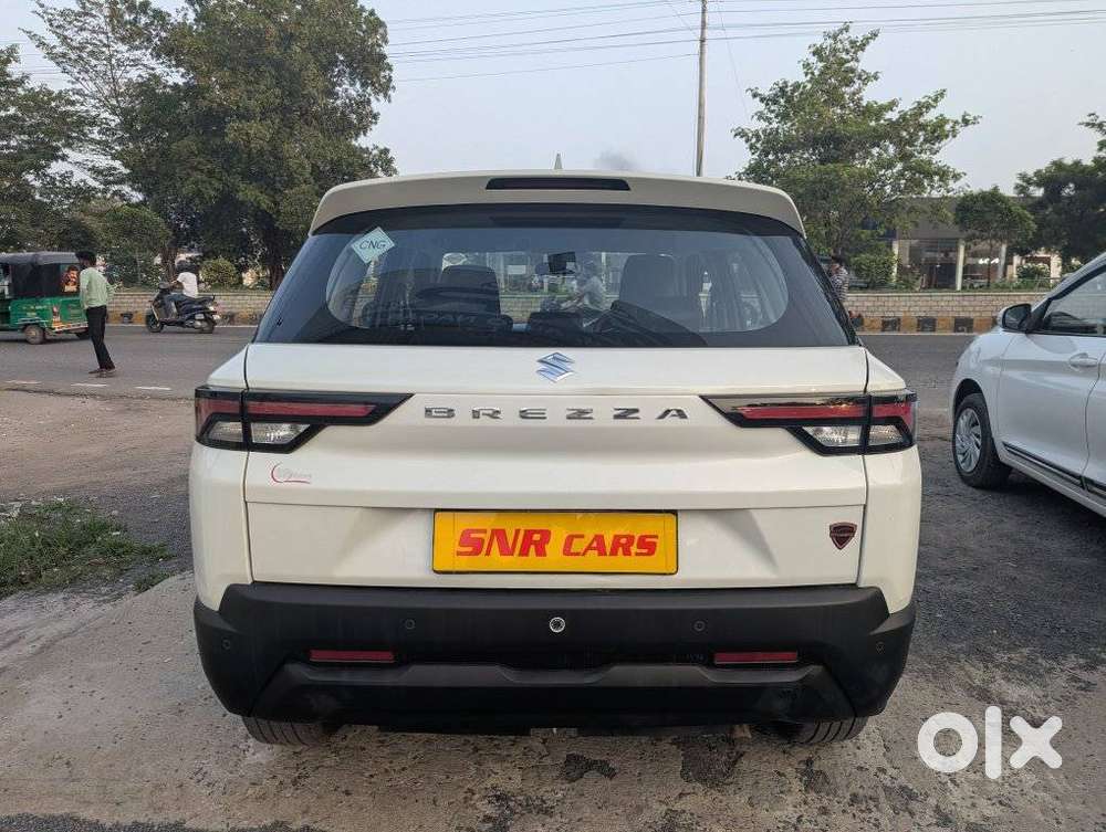 Maruti Suzuki Brezza 1.5 Lxi Cng, 2023, Cng & Hybrids