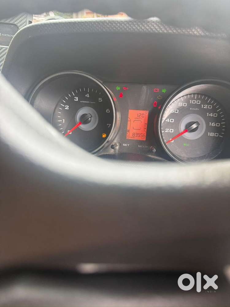 Mahindra Tuv 300 2016 Diesel Well Maintained