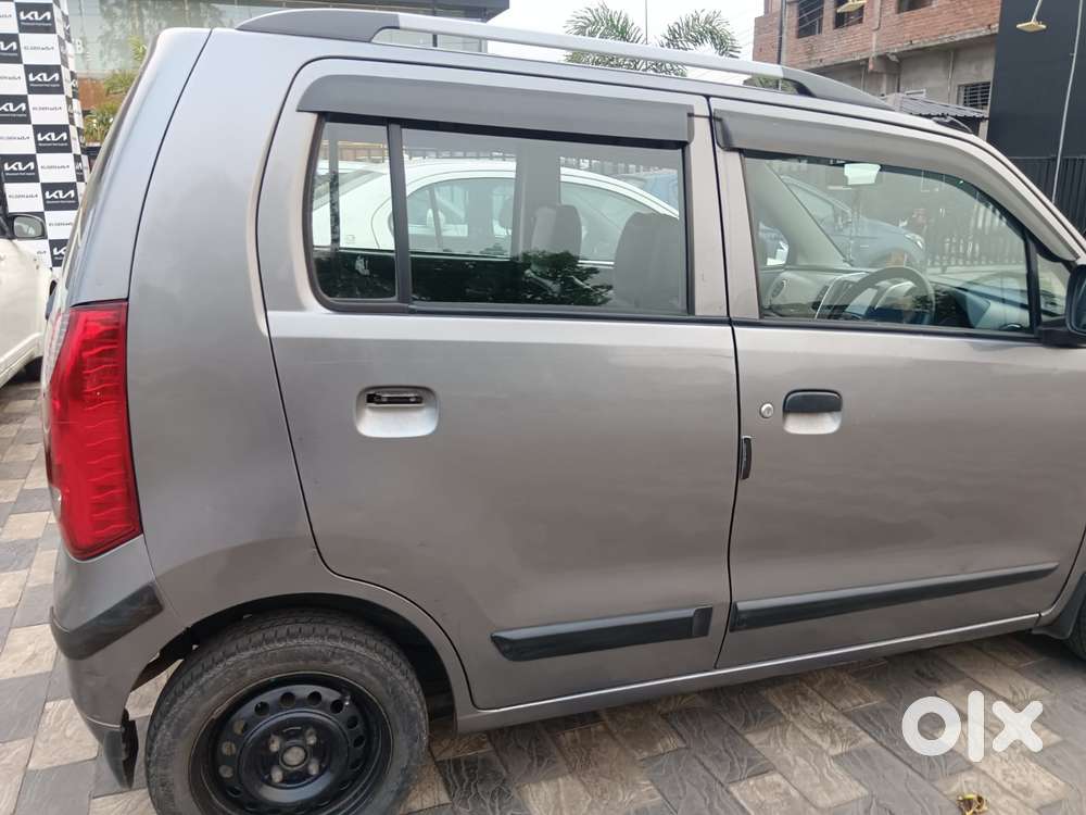 Maruti Suzuki Wagon R Vxi, 2017, Petrol