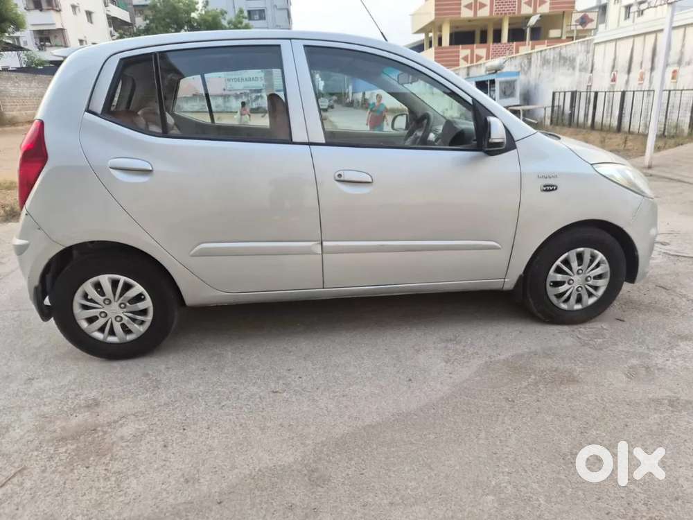 Hyundai I10 Sportz At, 2013, Petrol