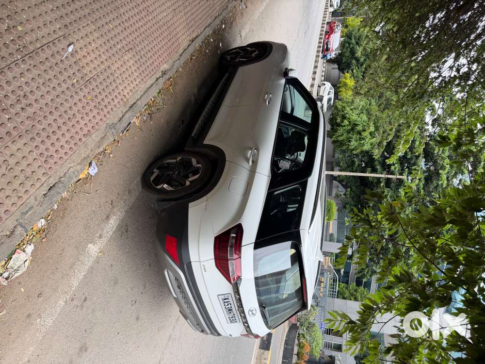Excellent Condition Automatic Alcazar Single Owner 21000 Km